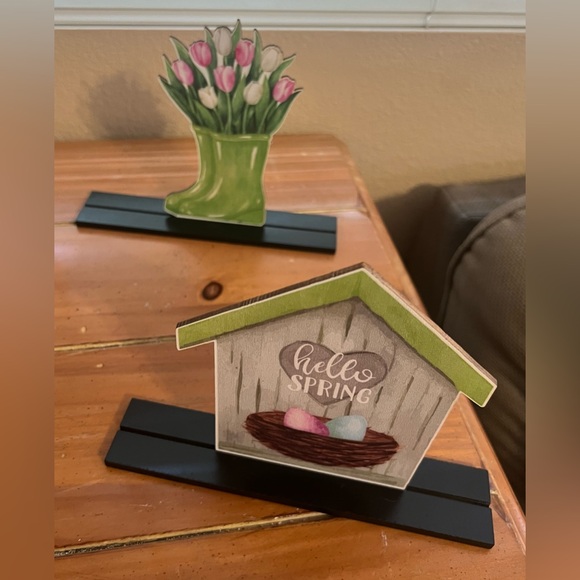 Wood Hello Spring Tabletop Decor - Picture 3 of 11